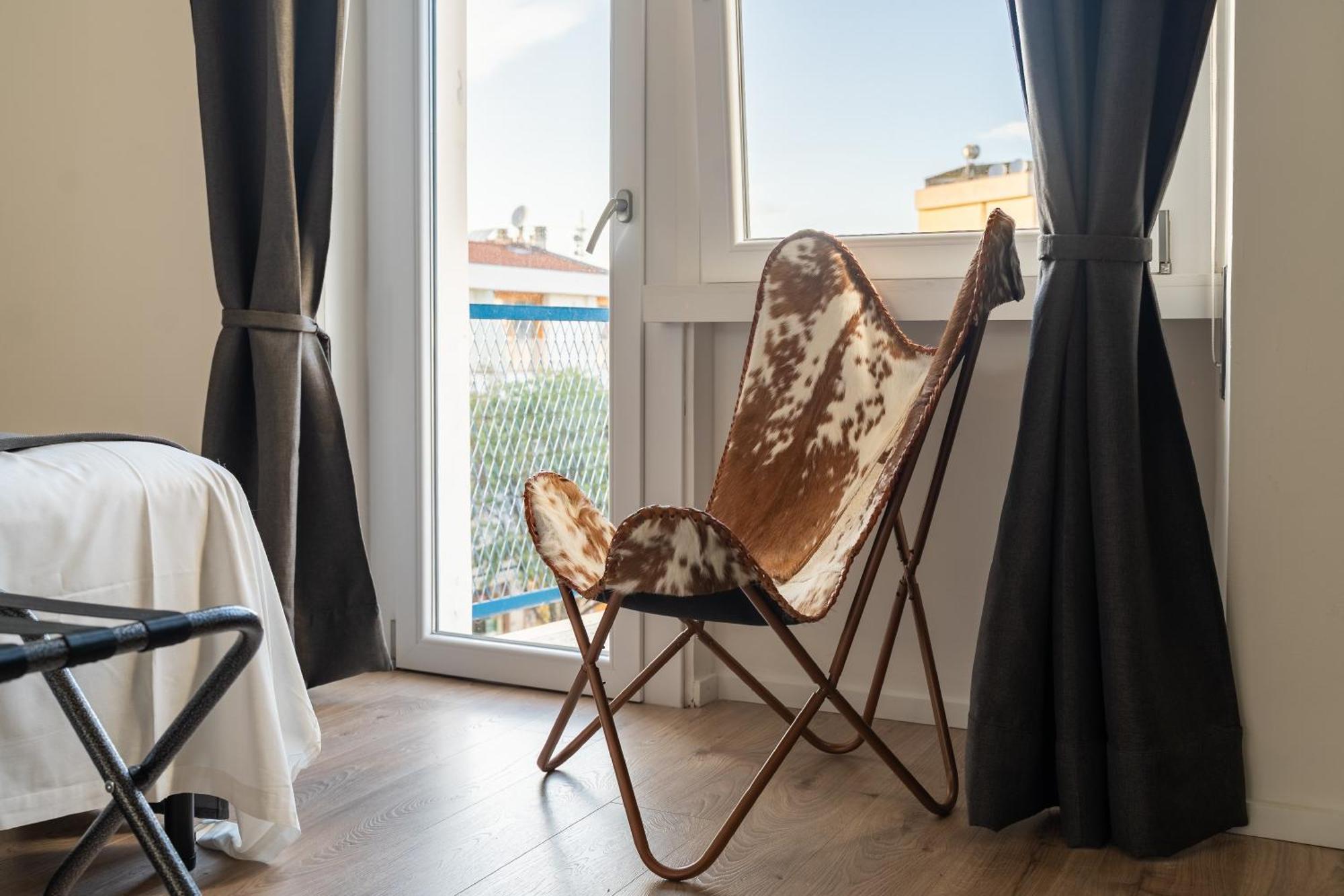 New Elegance Suites Guesthouse Oristano Ngoại thất bức ảnh