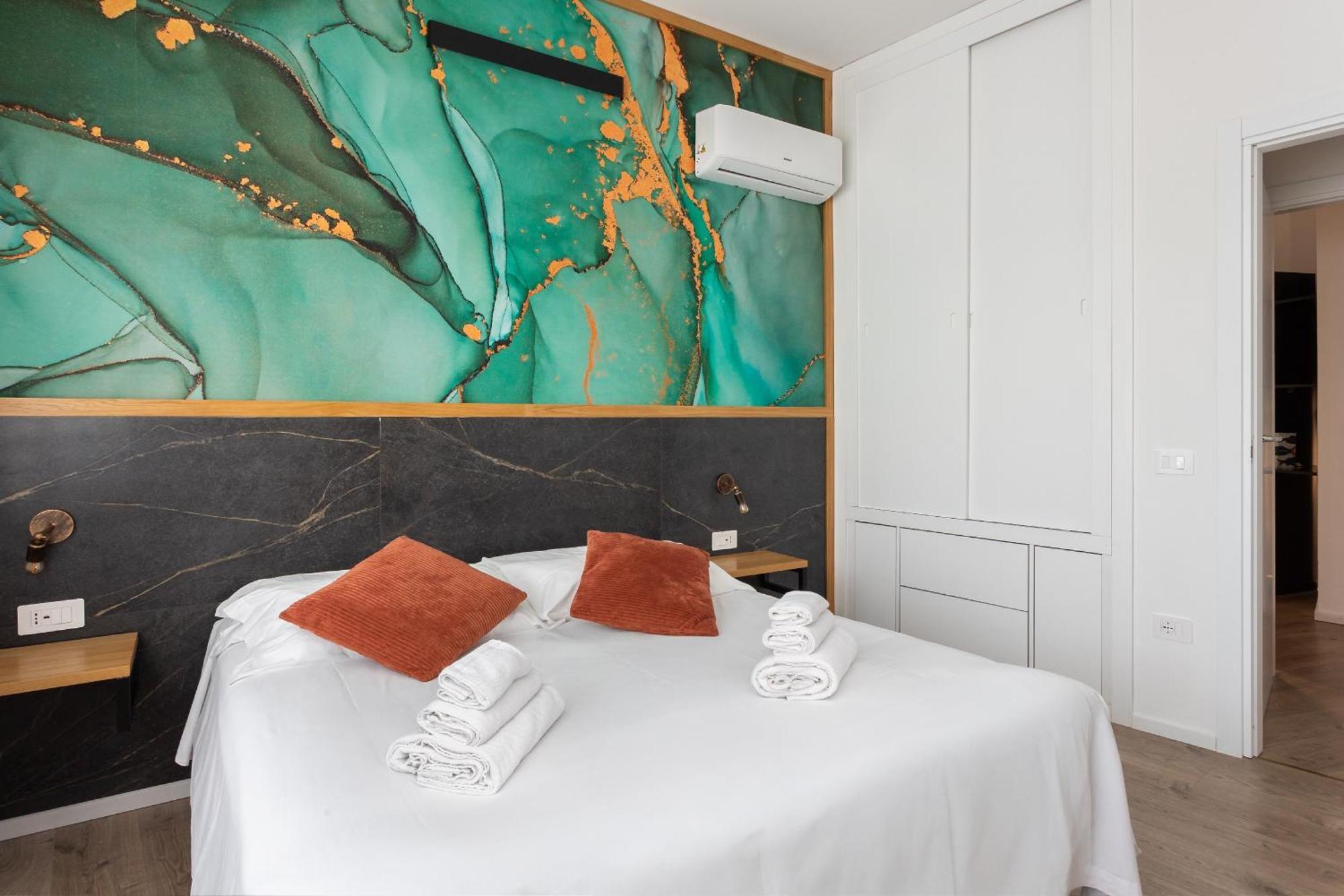 New Elegance Suites Guesthouse Oristano Ngoại thất bức ảnh